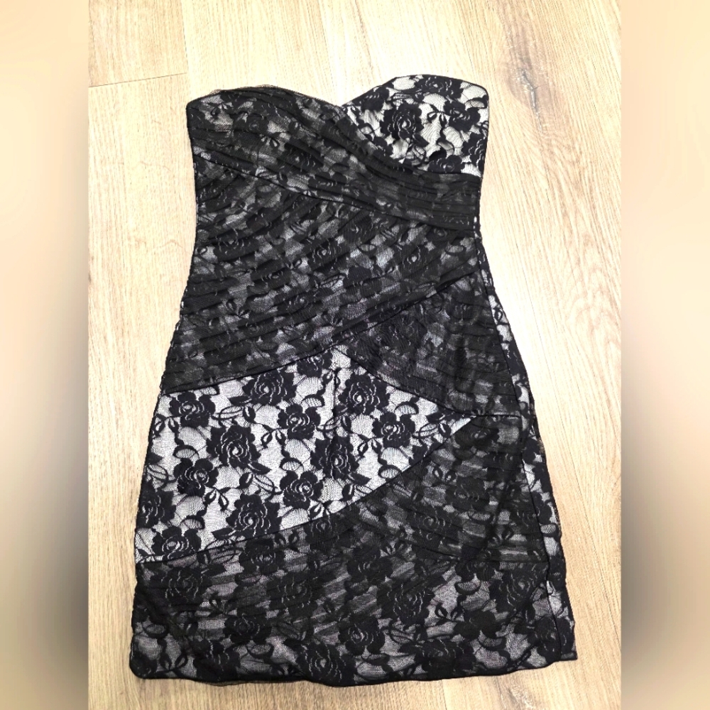 Roberta‎ Elegant Black Lace Floral Strapless Dress Size Medium